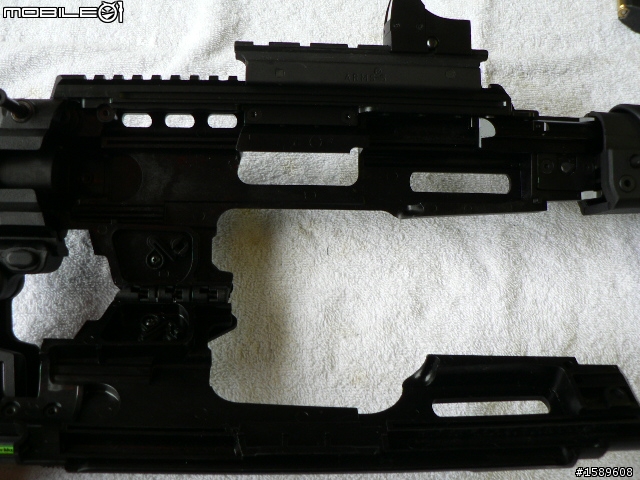 哇!原來Glock 17也可以這樣玩啊!