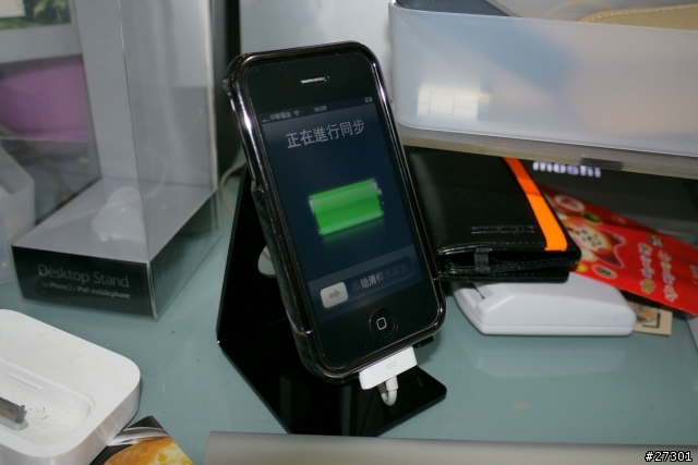 【iPhone 免脫殼立架】日本設計台灣精品 簡約便利 iPhone立架 分享