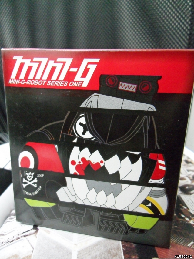 首次開箱文--M5650音樂玩潮機!!!