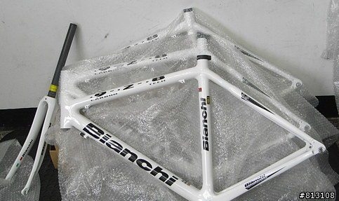GIANT TCR ADVANCED 0 V.S. BIANCHI 928 tech