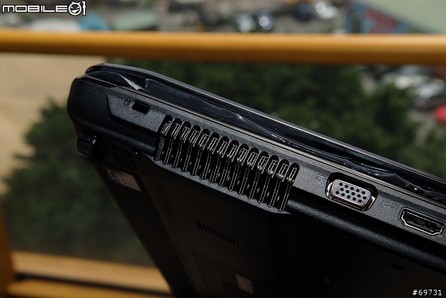 《熊寶貝》新妝上市，ASUS K42JV