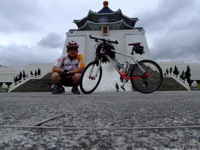 【遊記】一個人的北部慘痛之旅~~~~~~又冷又下雨又累還爆膝