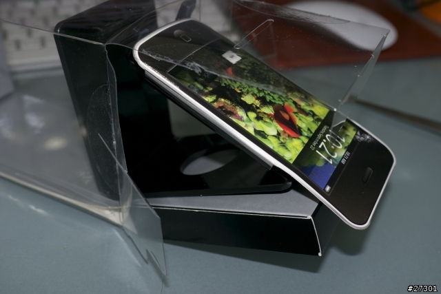 【iPhone 免脫殼立架】日本設計台灣精品 簡約便利 iPhone立架 分享