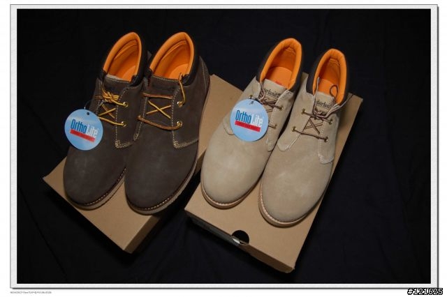 優雅VS粗曠  Timberland 袋鼠鞋.古著風黃靴
