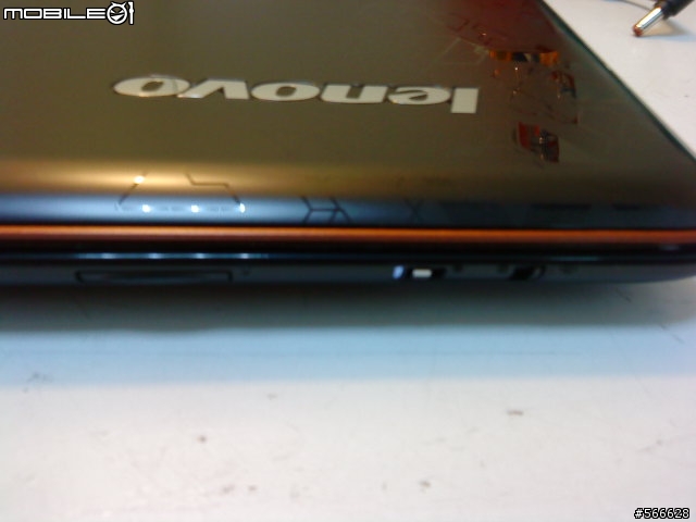 【開箱補完計畫】C/P值頗高的家用旗艦 lenovo IdeaPad Y560 06464CV 4/22 update...