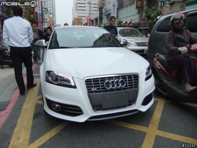 搶第一個..4/2 高雄超跑  圖多 (下班來更新一下花絮)