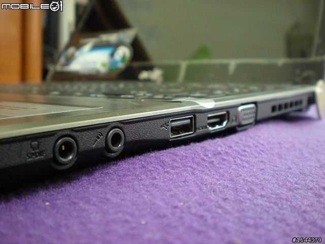 [開箱] 我真的開了Acer 3820TG的箱子了！
