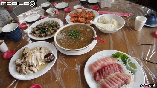 (4/22更新)遲來的開箱文~墾丁春浪陽光沙灘放肆玩XD 我的VOLVO V50 現醜啦(女王加爆乳妹~女王拍的XD) 釋出隱藏版