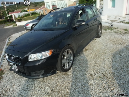 (4/22更新)遲來的開箱文~墾丁春浪陽光沙灘放肆玩XD 我的VOLVO V50 現醜啦(女王加爆乳妹~女王拍的XD) 釋出隱藏版