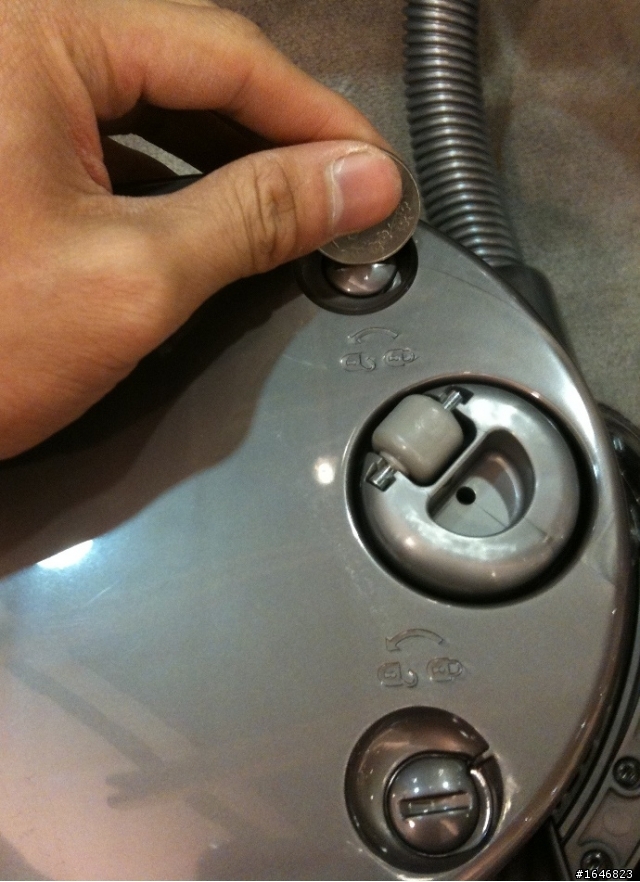 輕巧好用的小變型金剛dyson dc26 allergy吸塵器的自爽圖文開箱分享!