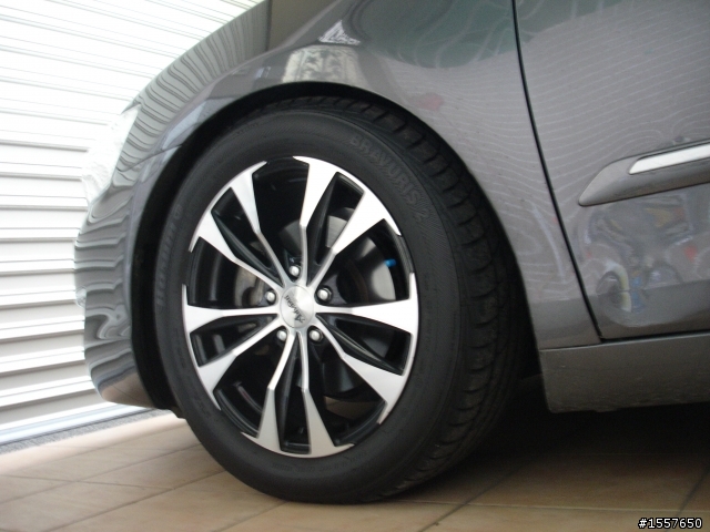 我的CAMRY  Advanti- AD09  17''RIMS+BARUM Barius2 胎 215 55 17