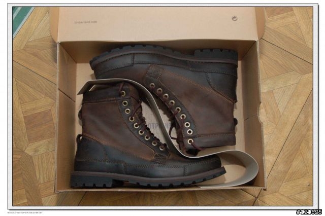 樹啊樹.你為何這麼大一棵呢?Timberland 地球守護者(earthkeeper) 工作靴