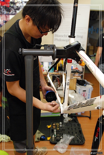 [組裝記實] 舊瓶新裝之09 FUJI ROUBAIX PRO