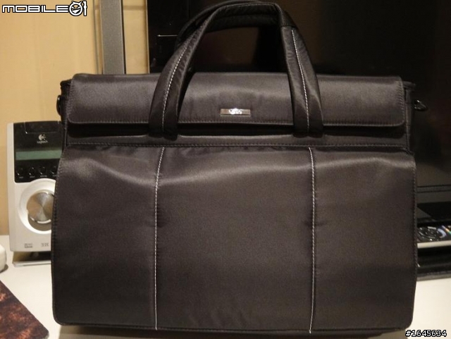 {時尚+質感的Vaio 肩背/攜行包} VGP-MBC30 Vaio Bag Collection