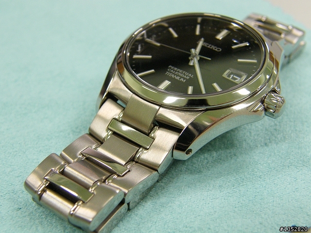 [開箱]Seiko SBQK077J 鈦金屬萬年曆款