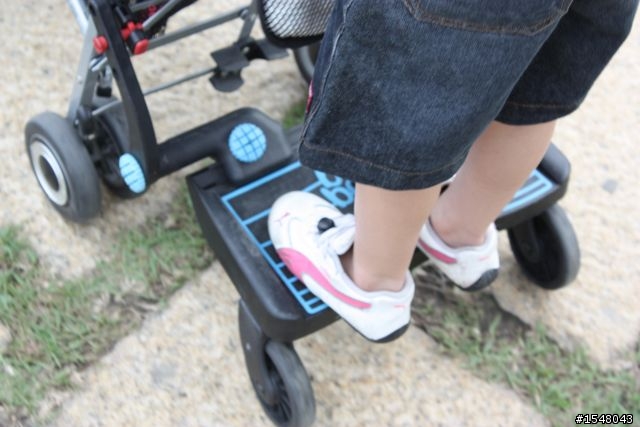 [分享] Buggy Board推車輔助踏板
