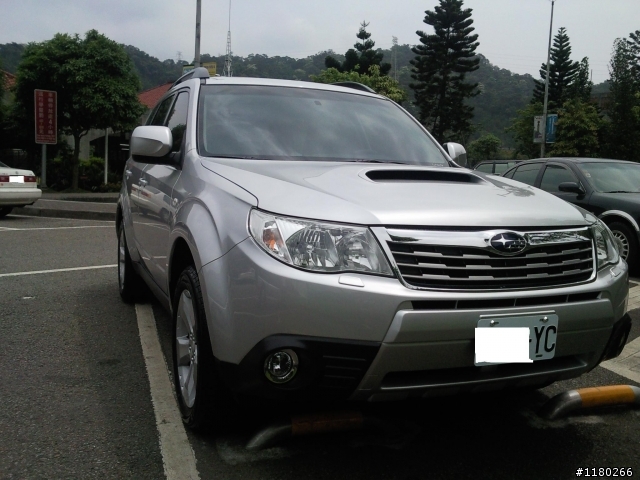 Forester 淺銀開箱