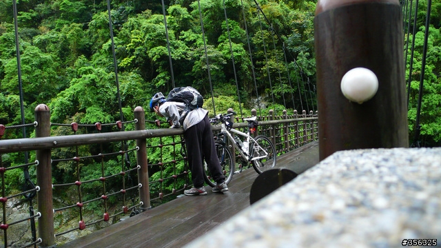 [遊記] 烏來雨中單車越野樂....卡拉莫基步道+哈盆越嶺古道(半程)