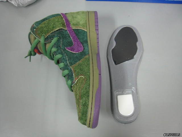~NIKE SB 開箱文~ DUNK HI SB SKUNK"大麻"煩