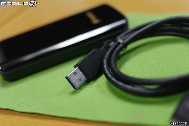 [開箱]創見USB3.0 2.5吋隨身硬碟 給你三倍速的快感~