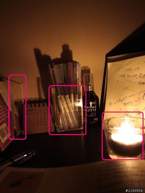 ＊小小氛圍＊加一張(有70年歷史)古意小桌，那~卯起來整理爆炸般的房間吧!!