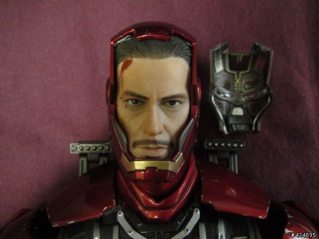 【非專業開箱】鋼鐵人 MARK III 戰損版(IRON MAN Battle Damaged Version)