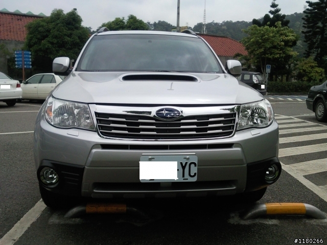 Forester 淺銀開箱