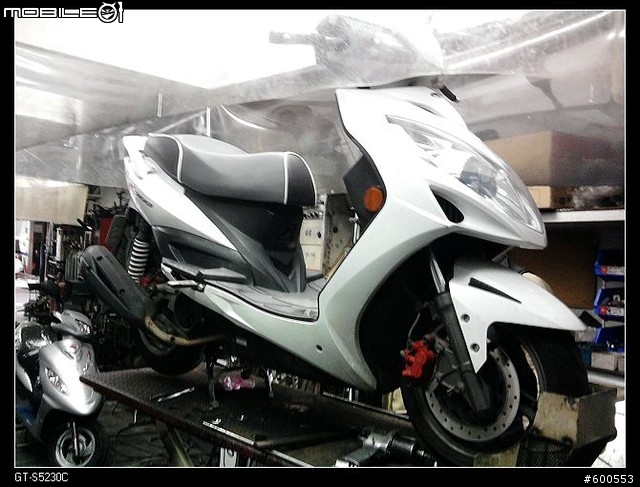 [分享]化油Racing150安裝飛旋踏板