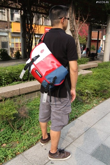 [開箱]Timbuk2 2010 Classic Messenger