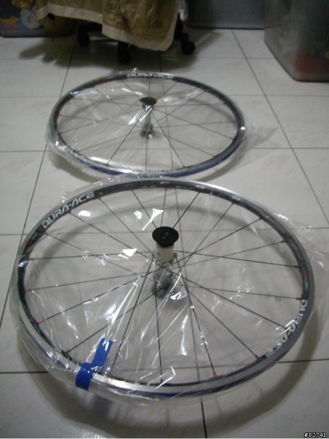 【開箱文】窮鬼也需要一組好輪~~Dura-Ace Wheels CL Clincher 7850 C24~~