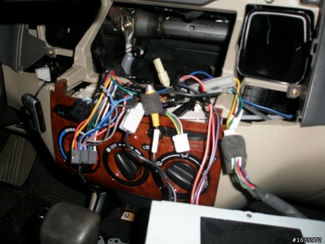 [分享] TOYOTA VIOS DIY 之換BOSS BV6450音響主機