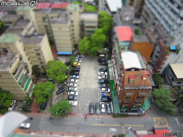 Canon IXUS 210 IS - 時尚實用的全觸控3.5吋大螢幕相機