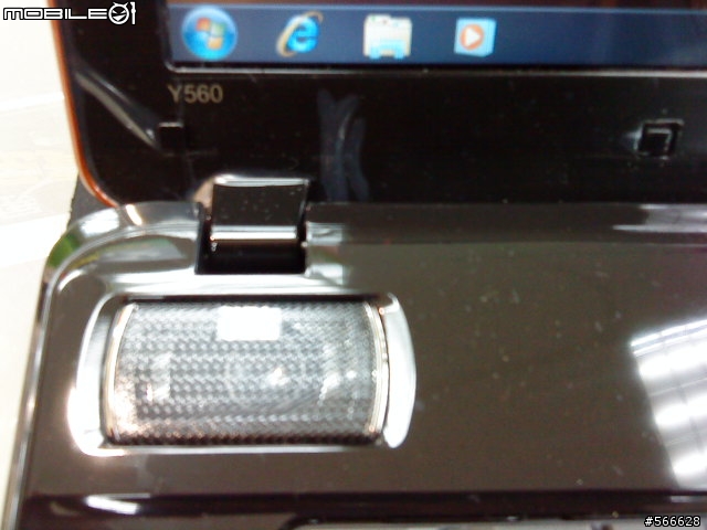 【開箱補完計畫】C/P值頗高的家用旗艦 lenovo IdeaPad Y560 06464CV 4/22 update...