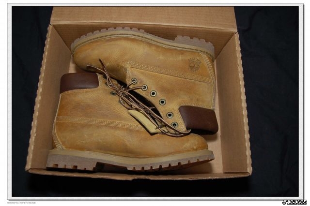 優雅VS粗曠  Timberland 袋鼠鞋.古著風黃靴