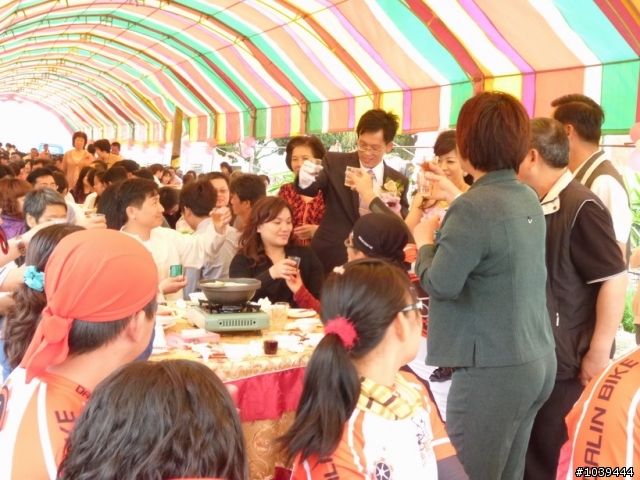 [分享]2010/04/04兵團阿治新婚誌喜!!!