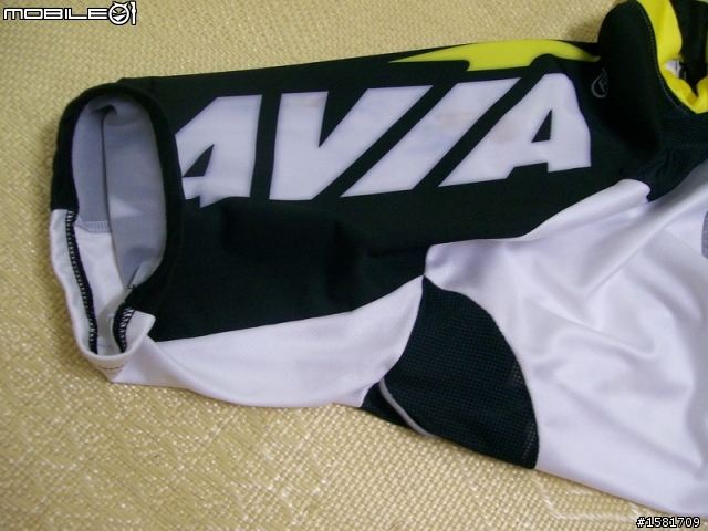 開箱文，新入手的AVIA車衣