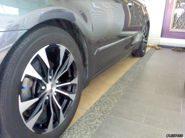 08年式 CAMRY 2.4E升級ADVANTI 17"腳