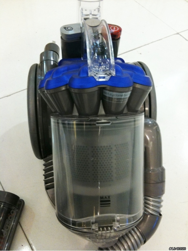 輕巧好用的小變型金剛dyson dc26 allergy吸塵器的自爽圖文開箱分享!