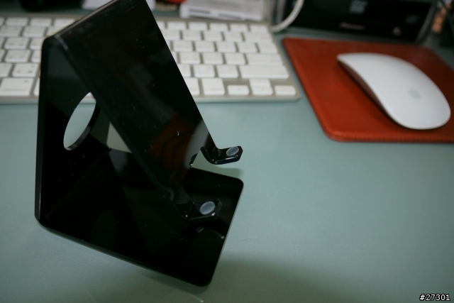 【iPhone 免脫殼立架】日本設計台灣精品 簡約便利 iPhone立架 分享