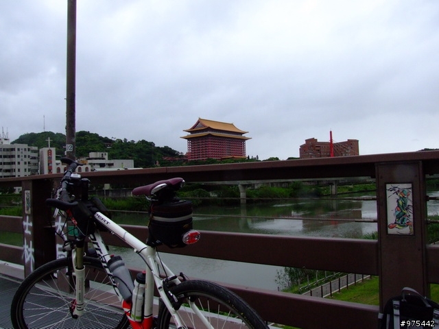 【遊記】一個人的北部慘痛之旅~~~~~~又冷又下雨又累還爆膝