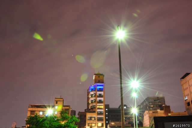 拜託各位大大幫我看看這照片