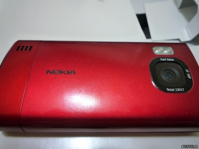 NOKIA 6700 SLIDE 紅色開箱及包膜介紹