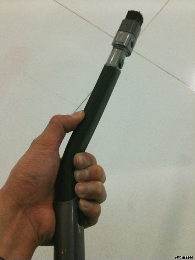 輕巧好用的小變型金剛dyson dc26 allergy吸塵器的自爽圖文開箱分享!