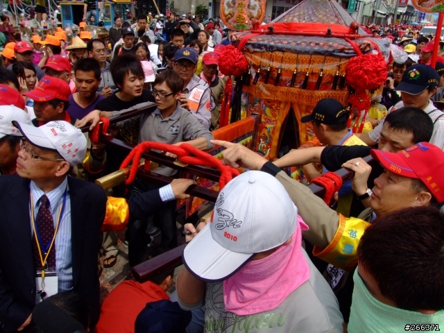 大甲媽祖繞境 [大肚] 熱騰騰