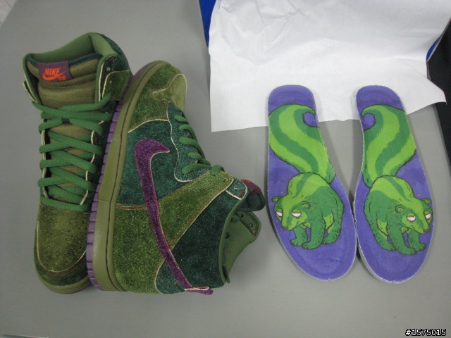 ~NIKE SB 開箱文~ DUNK HI SB SKUNK"大麻"煩