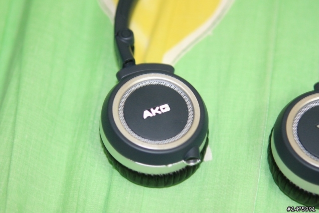 請大家幫我解AKG K450的疑惑~謝謝~~