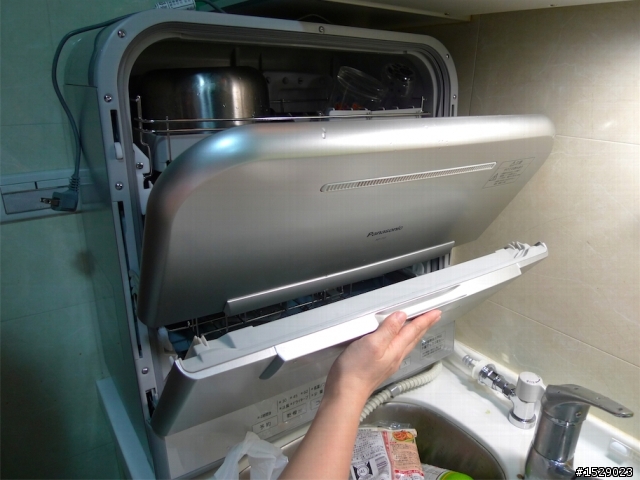Panasonic NP-TS1 桌上型洗碗機DIY安裝及使用分享