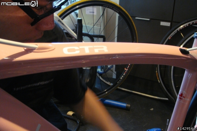 【開箱文】好天氣來個2箱連開：第一箱2010 LOUIS GARNEAU CTR-WOMEN女王專屬就是愛粉紅