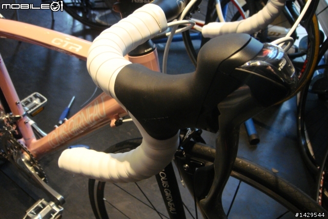 【開箱文】好天氣來個2箱連開：第一箱2010 LOUIS GARNEAU CTR-WOMEN女王專屬就是愛粉紅