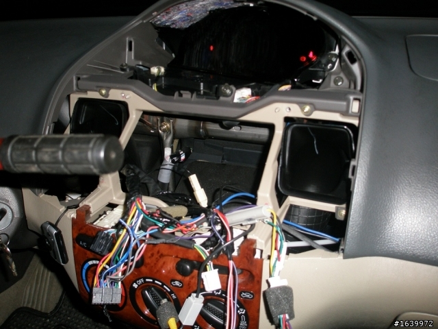 [分享] TOYOTA VIOS DIY 之換BOSS BV6450音響主機